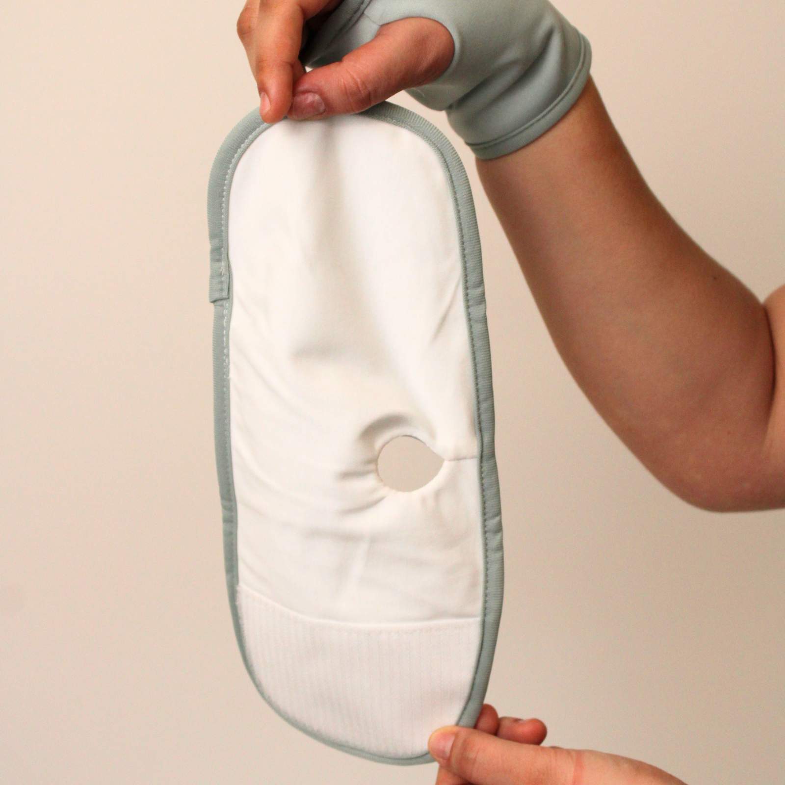 Organic Castor Oil Hand and Wrist Wraps (Pair)