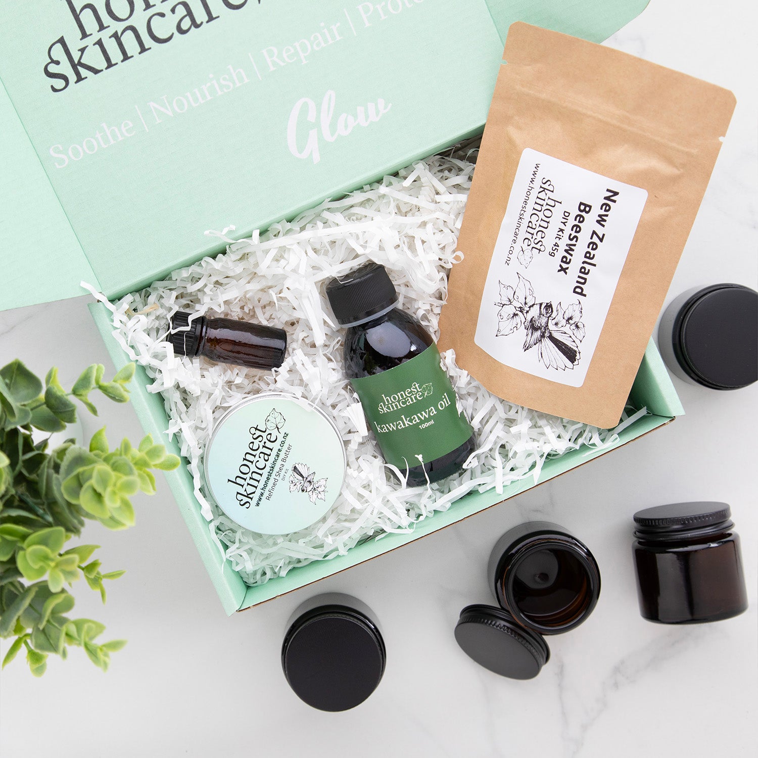 Kawakawa Balm DIY Gift Kit