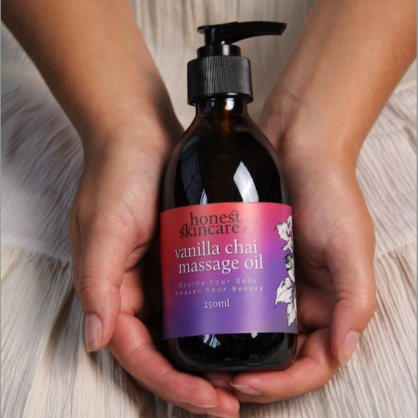 Honest Skincare Vanilla Chai Lovers Massage Set